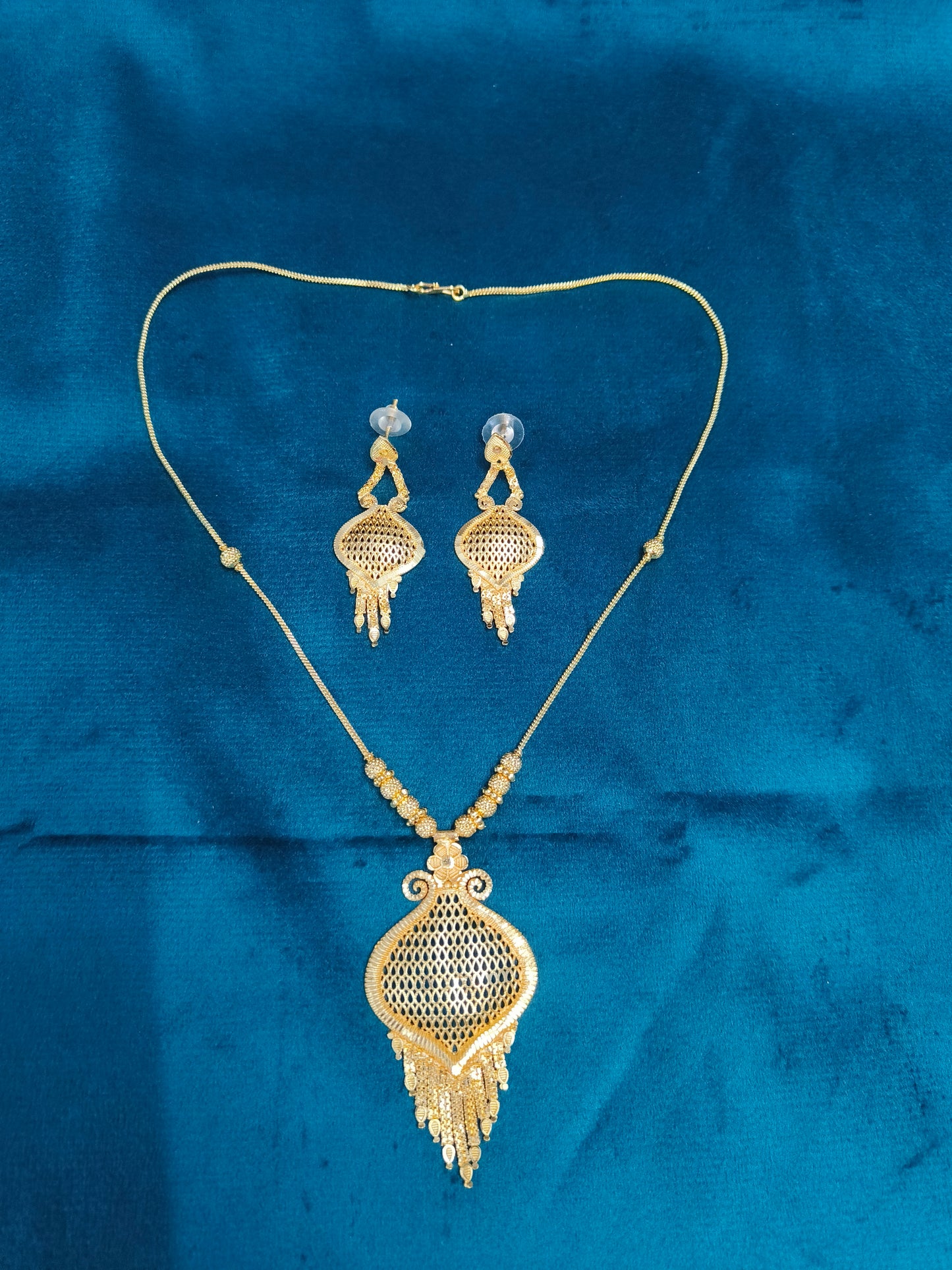 Dokiya Set with Earrings DK001