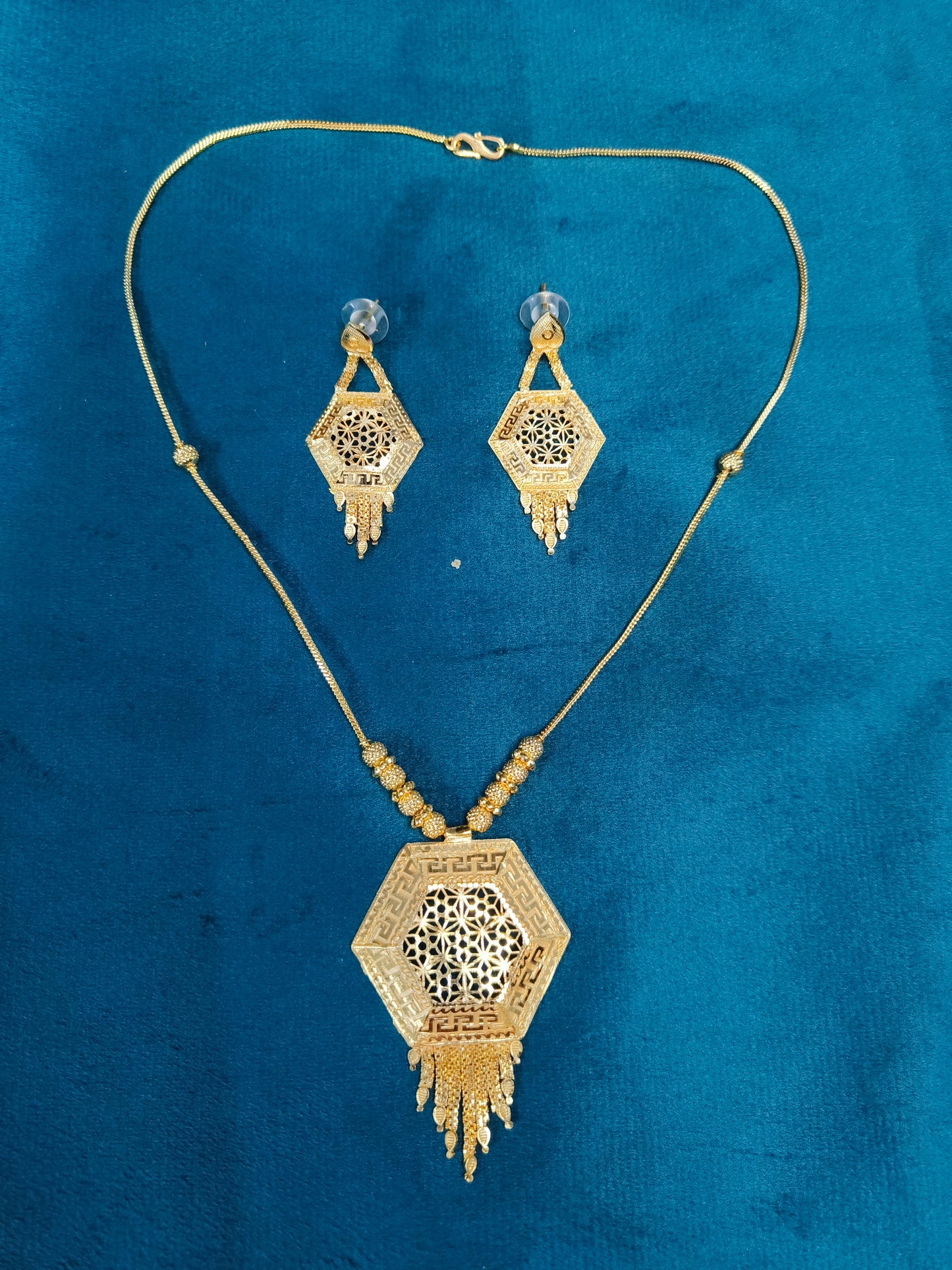 Dokiya Set with Earrings DK004